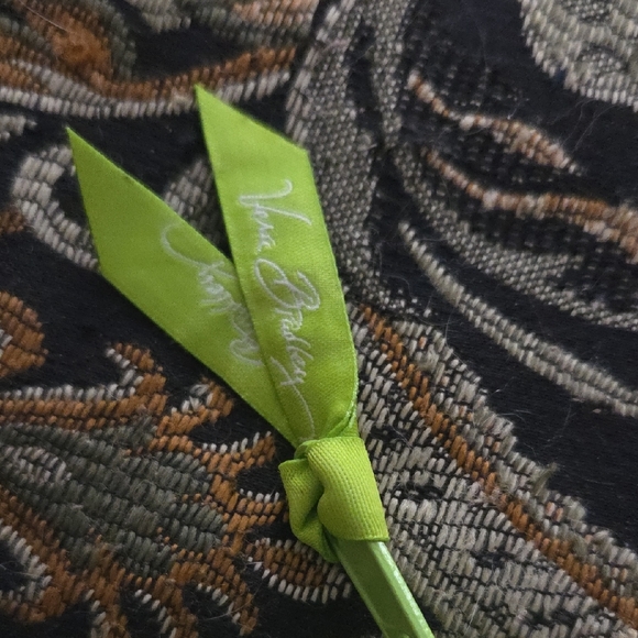 Vera Bradley Green and Black Quilted Fabric - Picture 2 of 4